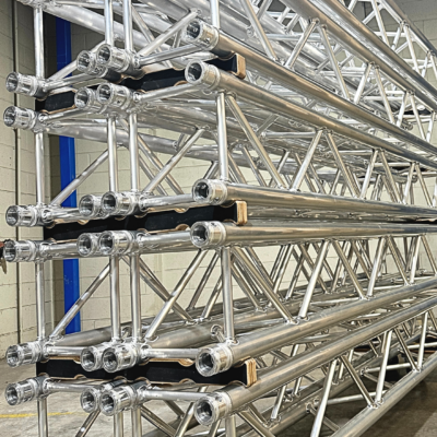 Plywood Stackers to Divide truss
