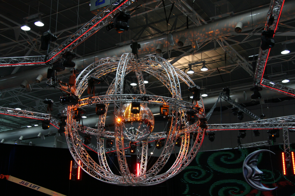 Truss Ball